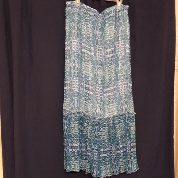 Jaclyn Smith Dresses & Skirts - Maxi skirt with built in slip